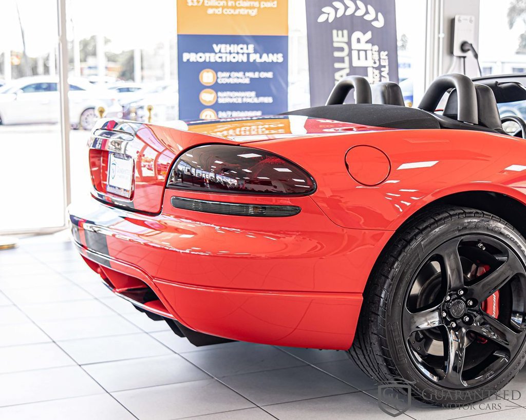 Used 2005 Dodge Viper SRT-10 RWD image 14