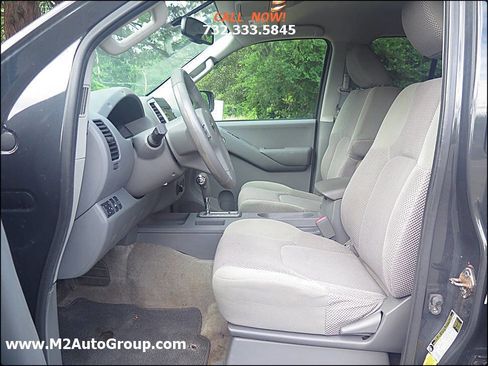 Used 2013 Nissan Frontier SV w/ SV Value Truck Pkg image 12