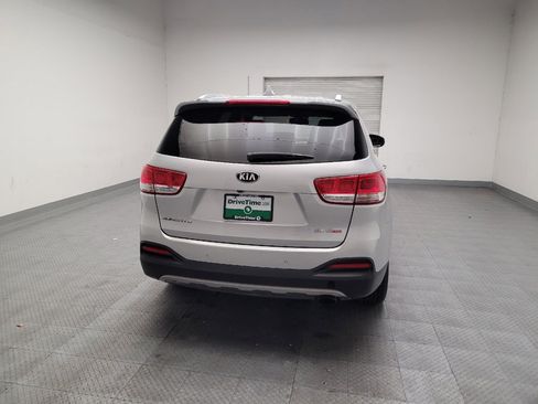 Used 2016 Kia Sorento EX w/ EX Premium Package AWD/4WD image 7