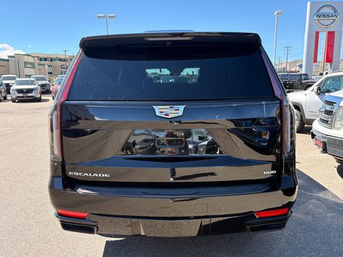 Used 2021 Cadillac Escalade ESV Sport w/ Driver Assist Tech Package image 4
