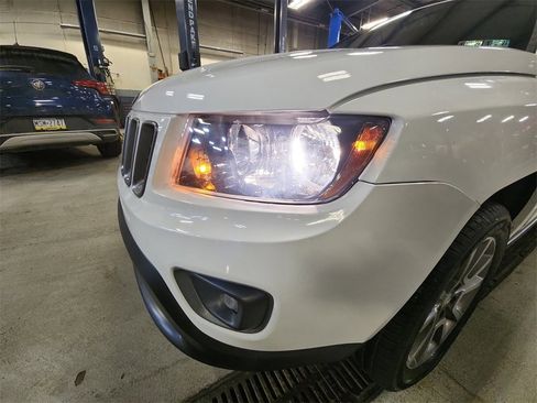 Used 2017 Jeep Compass Sport w/ Power Value Group image 29