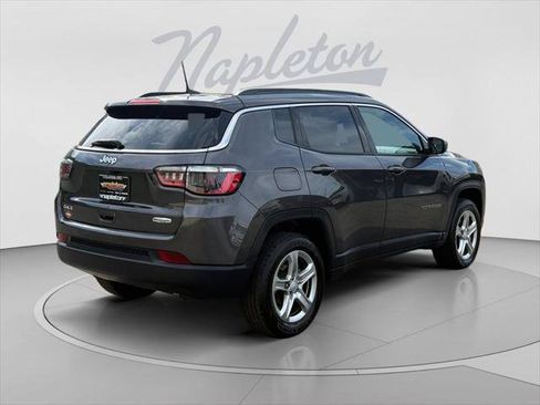 Certified 2023 Jeep Compass Latitude w/ Sun and Sound Group AWD/4WD image 6