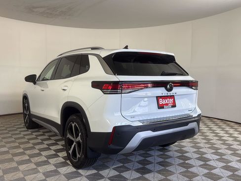 New 2026 Volkswagen Tiguan SE AWD/4WD image 6