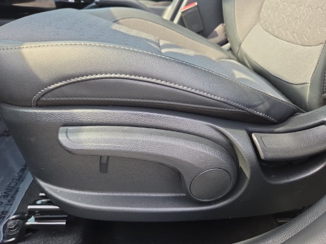 Used 2024 Kia Seltos X-Line AWD/4WD image 11