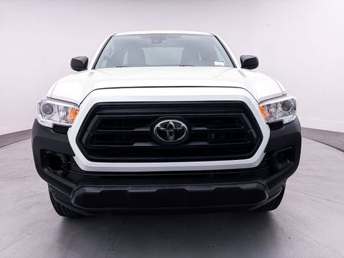 Used 2022 Toyota Tacoma SR image 9