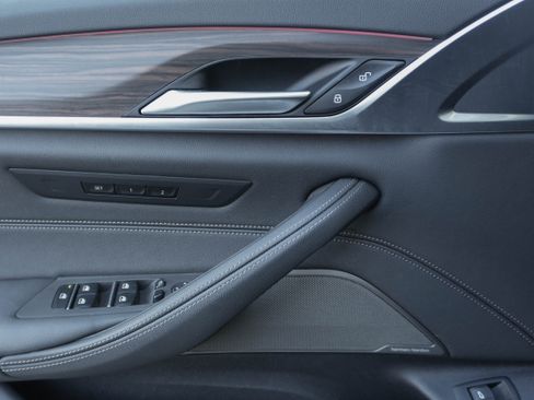 Certified 2023 BMW 530i xDrive w/ Premium Package image 16