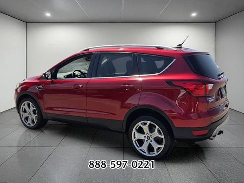 Used 2019 Ford Escape Titanium FWD image 3