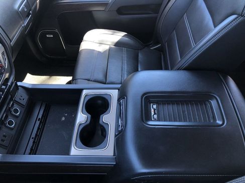 Used 2018 GMC Sierra 2500 Denali w/ Duramax Plus Package AWD/4WD image 25