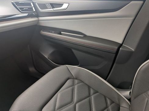 New 2026 Volkswagen Atlas Peak Edition image 18