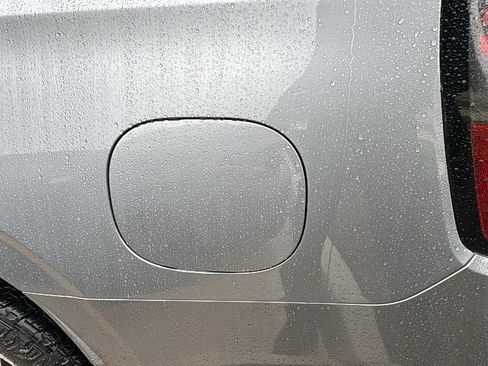 Used 2024 Chevrolet Tahoe Z71 w/ Luxury Package image 6