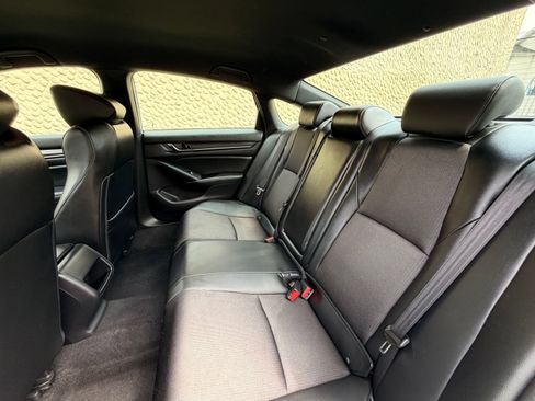 Used 2022 Honda Accord Sport image 18