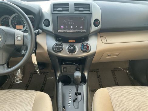 Used 2011 Toyota RAV4 2WD image 11