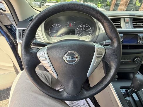 Used 2016 Nissan Sentra S FWD image 11