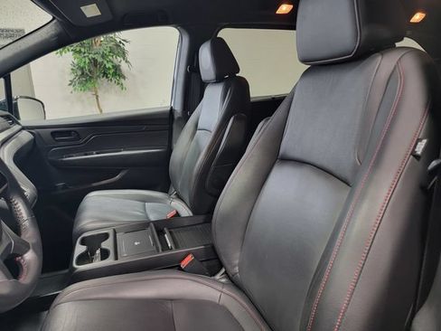 Certified 2025 Honda Odyssey Sport-L image 12