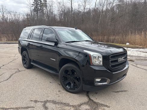 Used 2019 GMC Yukon SLT w/ Graphite Performance Edition image 2