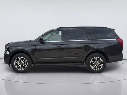 New 2026 Ford Expedition Active RWD image 2