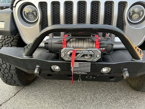 Used 2018 Jeep Wrangler Unlimited Sport S image 12