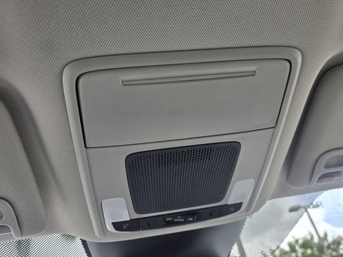 Used 2025 Honda Pilot EX-L image 20
