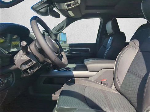 New 2026 RAM 2500 Laramie AWD/4WD image 3
