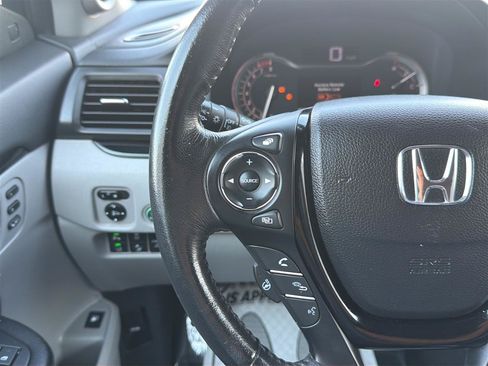 Used 2017 Honda Ridgeline RTL-E image 24