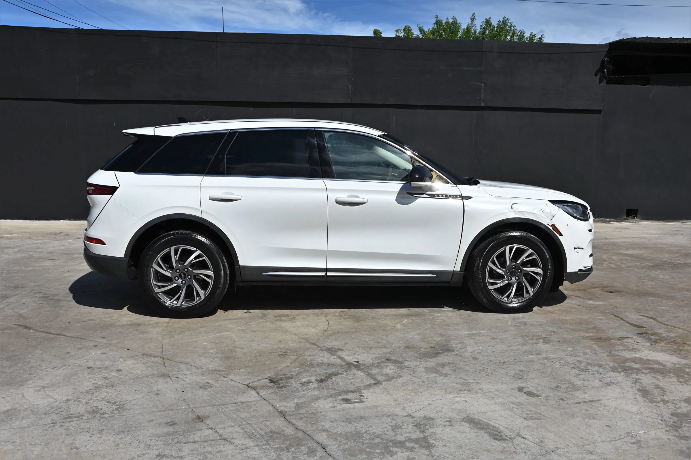 Used 2023 Lincoln Corsair FWD image 6