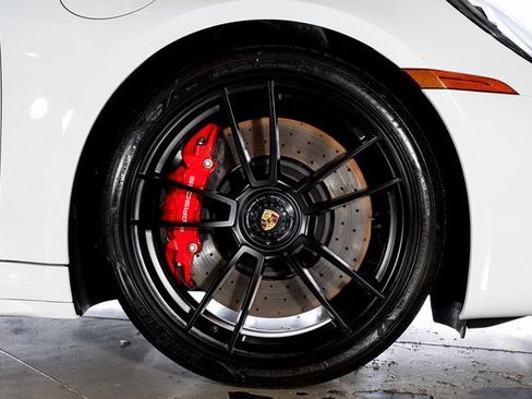 Used 2024 Porsche 911 Targa 4 GTS image 13