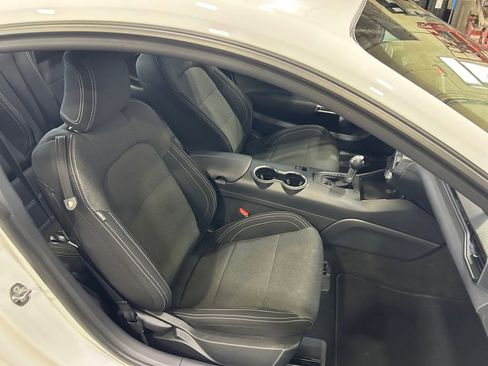 Used 2025 Ford Mustang Coupe RWD image 17