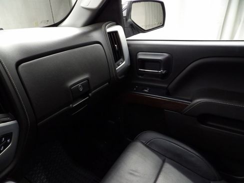 Used 2018 GMC Sierra 1500 SLT AWD/4WD image 19