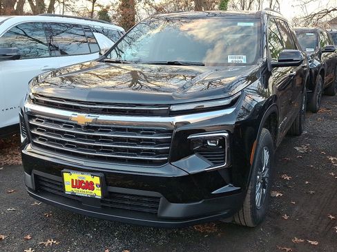 New 2026 Chevrolet Traverse LT image 3