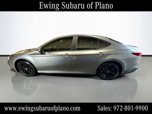 Used 2026 Toyota Camry SE FWD image 4