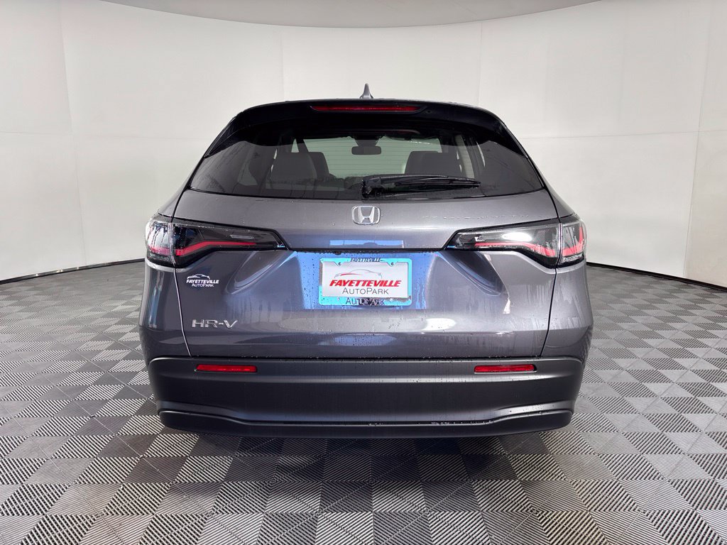 Used 2027 Honda HR-V LX image 8