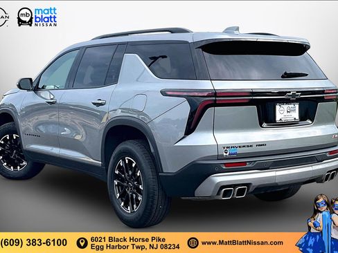 Used 2025 Chevrolet Traverse Z71 AWD/4WD image 11