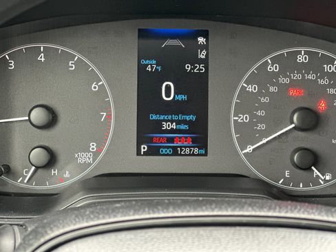 Used 2025 Toyota Corolla LE image 22