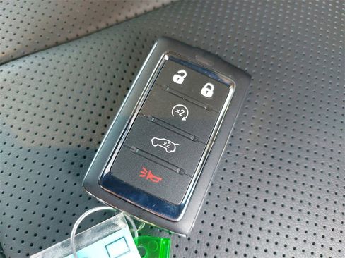 New 2024 Jeep Grand Cherokee Overland w/ Luxury Tech Group IV image 35