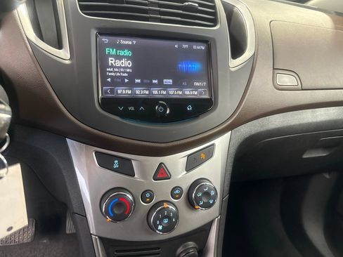 Used 2015 Chevrolet Trax LT AWD/4WD image 15
