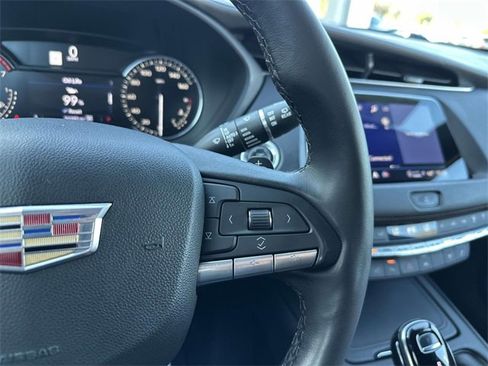 Certified 2022 Cadillac XT4 Premium Luxury w/ Enhanced Visibility Package image 67