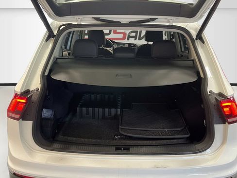 Used 2022 Volkswagen Tiguan SE AWD/4WD image 25