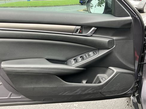 Used 2019 Honda Accord LX image 14