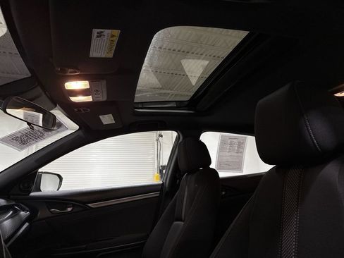 Used 2020 Honda Civic EX image 19