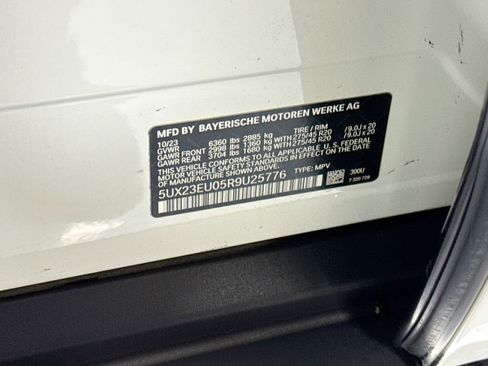 Used 2024 BMW X5 xDrive40i w/ Parking Assistance Package AWD/4WD image 36