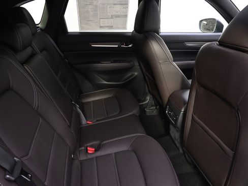 New 2025 MAZDA CX-5 Signature image 18