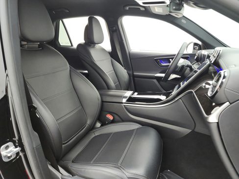 Used 2023 Mercedes-Benz GLC 300 4MATIC image 19