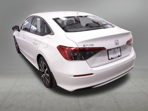 Certified 2023 Honda Civic EX image 4