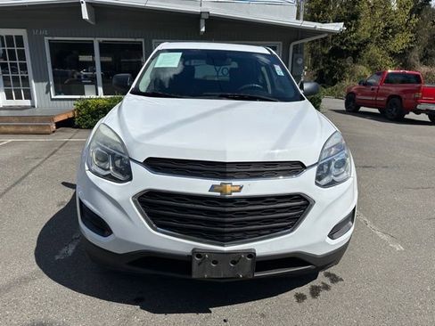 Used 2016 Chevrolet Equinox LS image 2