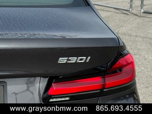 Used 2022 BMW 530i xDrive w/ Premium Package image 33