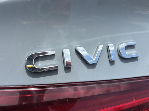 Certified 2025 Honda Civic Sport image 30