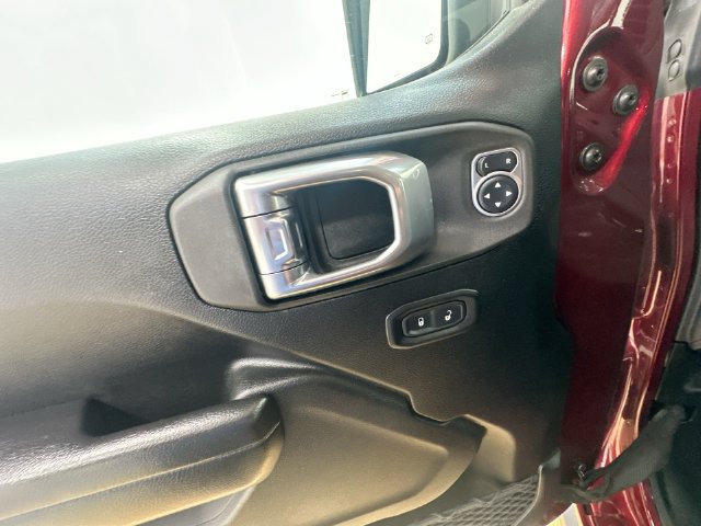 Used 2021 Jeep Wrangler Unlimited Sport AWD/4WD image 23
