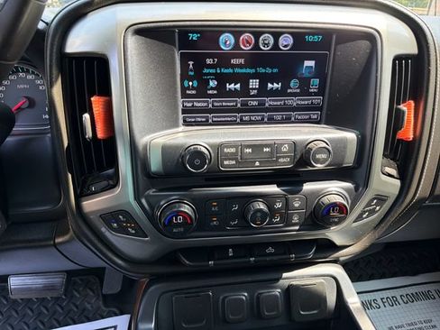 Used 2017 Chevrolet Silverado 2500 LTZ AWD/4WD image 20