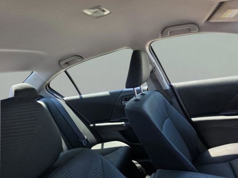 Used 2016 Honda Accord LX image 29