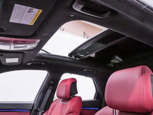 Certified 2026 Genesis GV70 3.5T Sport Prestige image 10